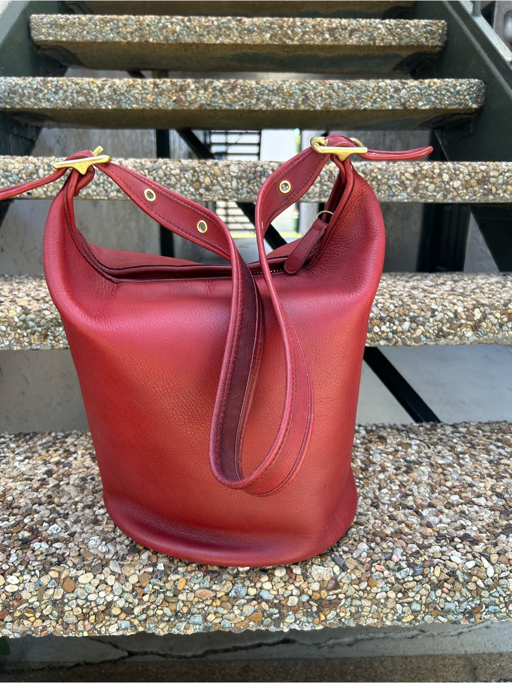 Vintage Coach Duffel Shoulder Bag 9085 XL Red Leather - Picture 7 of 16